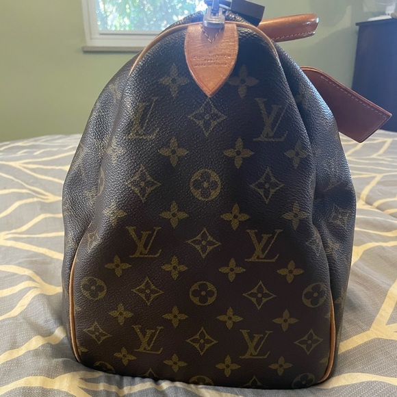 Louis Vuitton | Keepall 45 - Picture 6 of 16